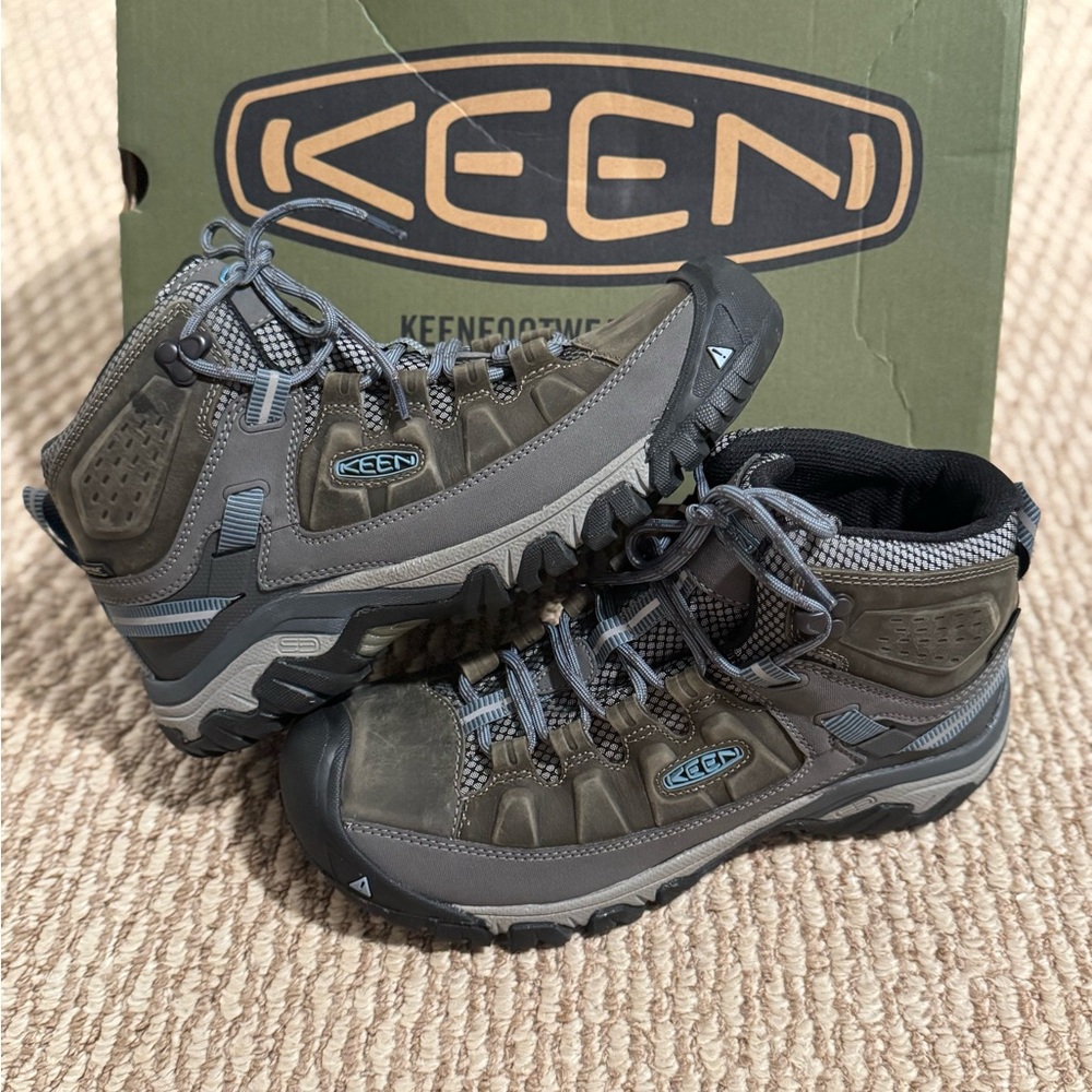 KEEN Women’s Hiking Boots - Brown, Gray, & Blue | Targhee III Mid Waterproof